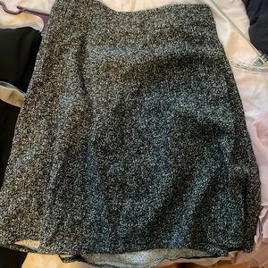 Grey skirt the limited